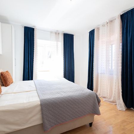 Guesthouse Rebecca Макарска Екстериор снимка